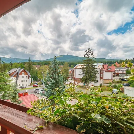 Pod Szrenicą Hotel apartamentowy 3*